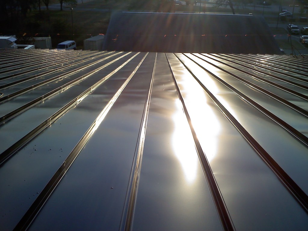 Are Metal Roofs Hotter Than Shingles?