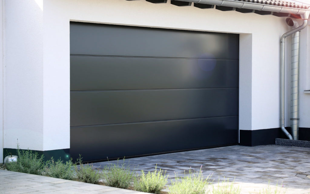 How to Hurricane Proof Your Garage Door