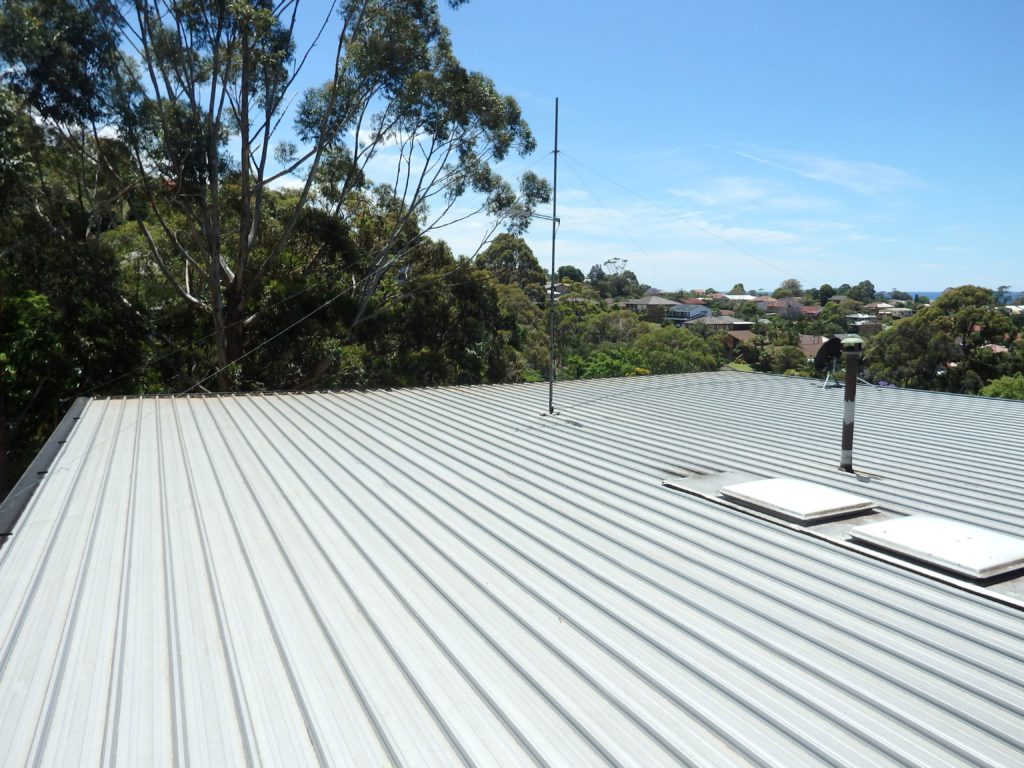 How to Overlap Corrugated Metal Roofing