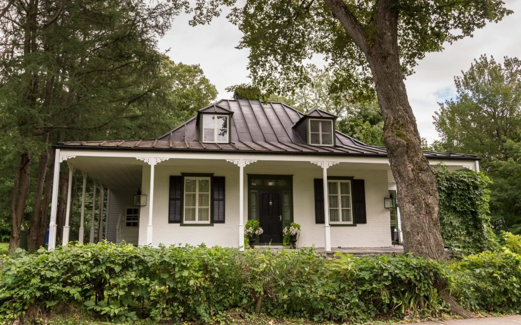 Which Home Types Look Best with a Metal Roof?