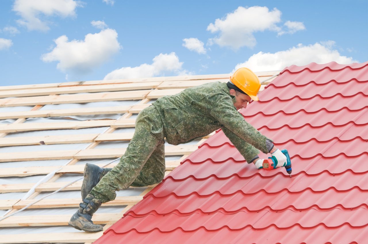 https://www.rpsmetalroofing.com/wp-content/uploads/2022/01/metal-tile-installation-1280x850.jpg