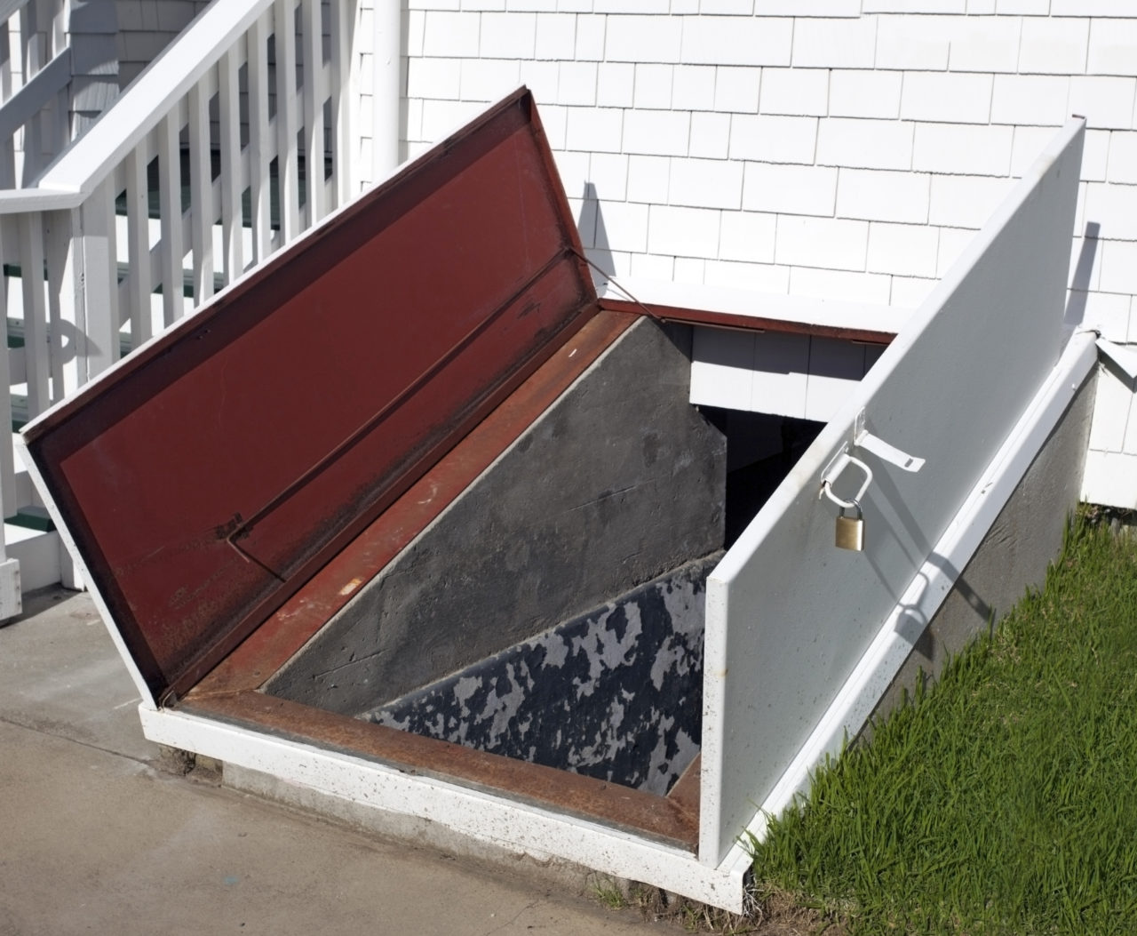 https://www.rpsmetalroofing.com/wp-content/uploads/2022/10/shelter-in-place-storm-shelter-1280x1053.jpg