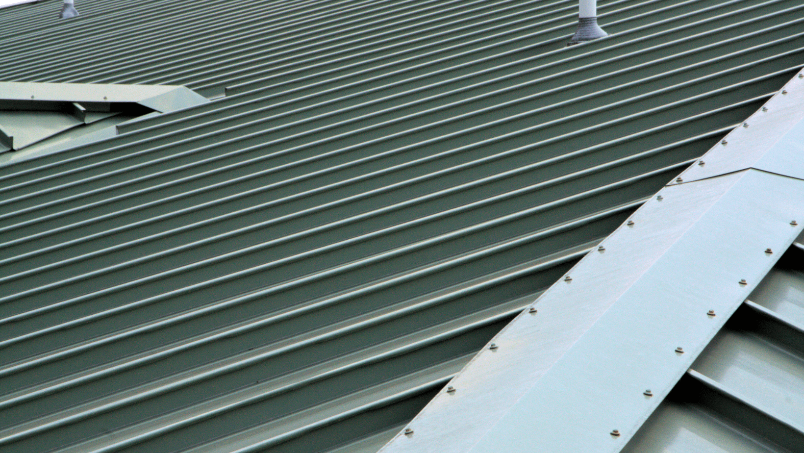 What You Need to Know About Foam Closure Strips and Metal Roofing RPS